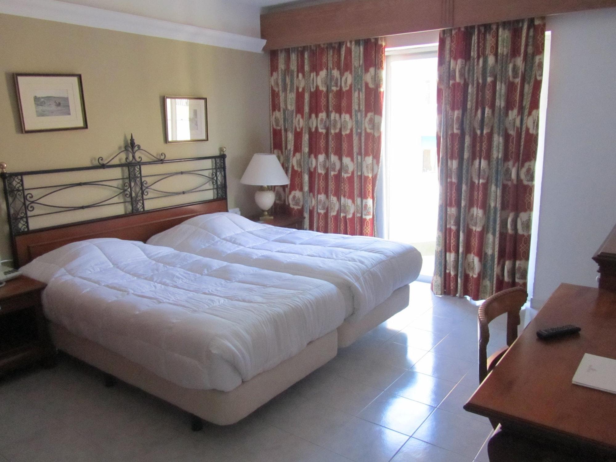 Topaz Hotel St. Paul's Bay Phòng bức ảnh