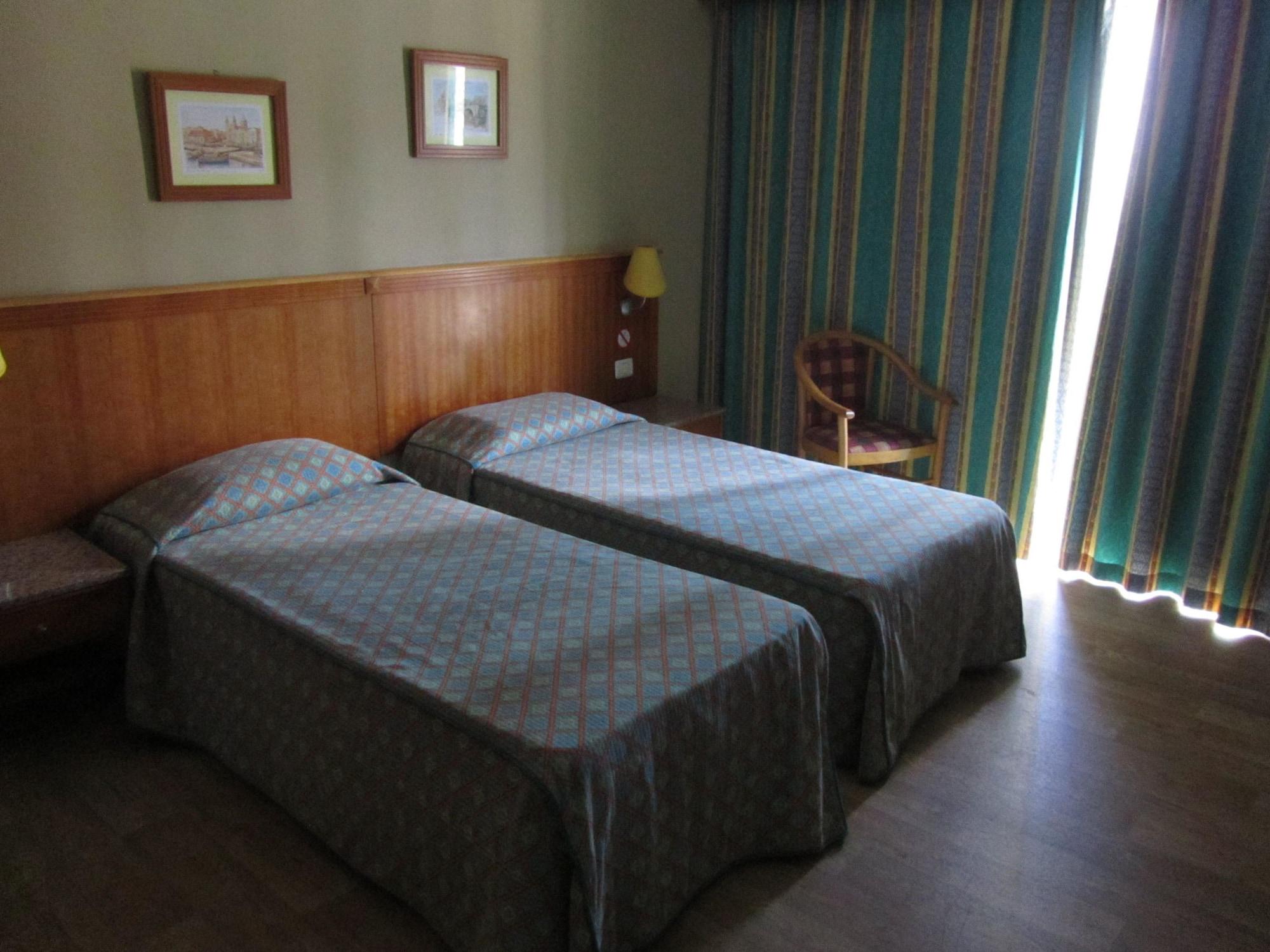 Topaz Hotel St. Paul's Bay Ngoại thất bức ảnh