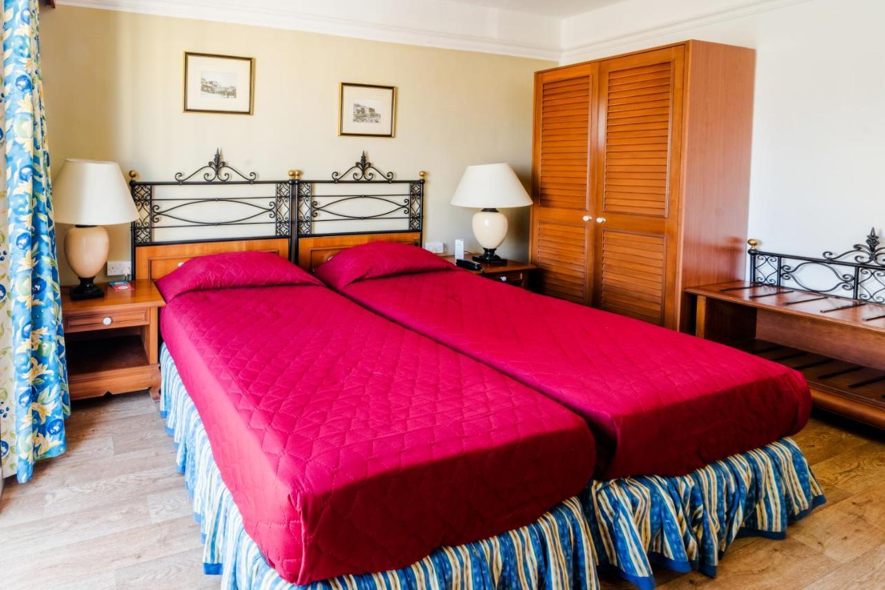 Topaz Hotel St. Paul's Bay Phòng bức ảnh